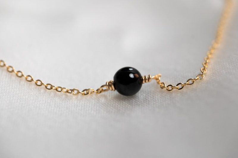 BRACELET- LIEN AVEC PIERRES