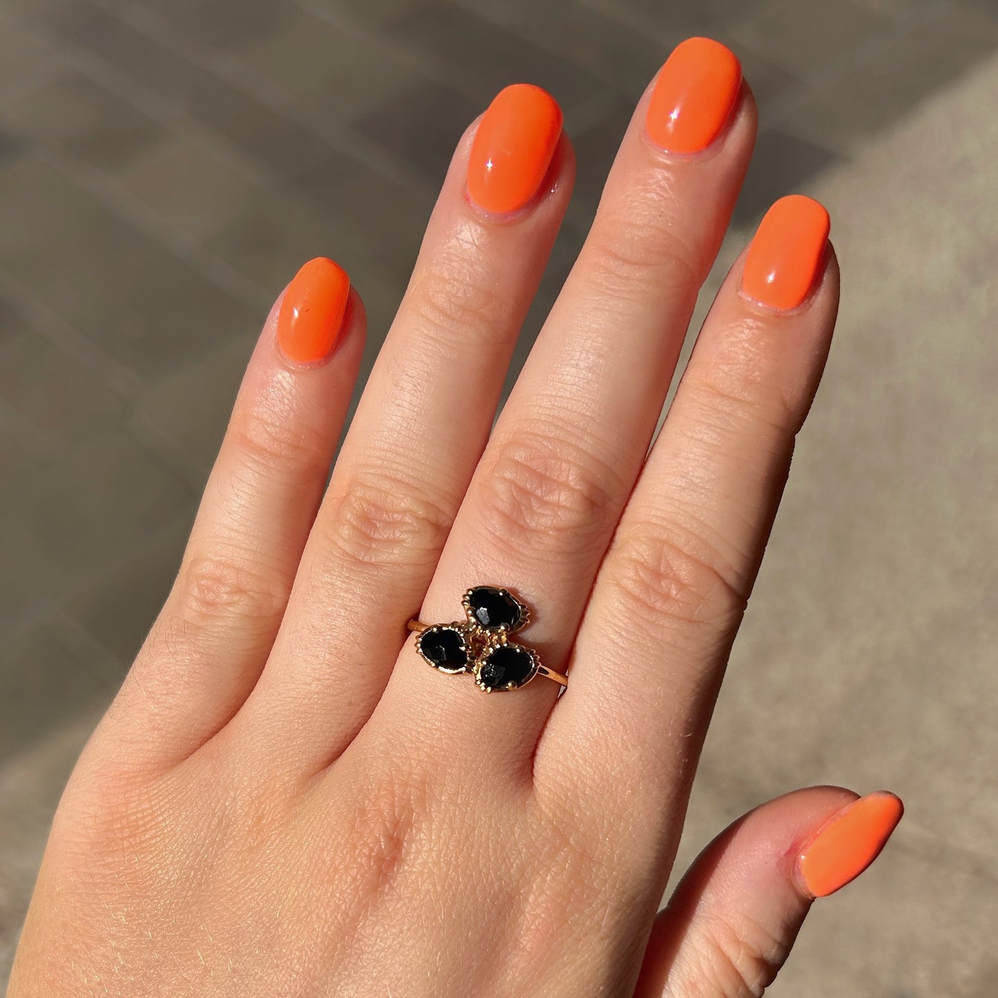 bague-grappe-sipnellenoir-aufildelo-divinity-sete