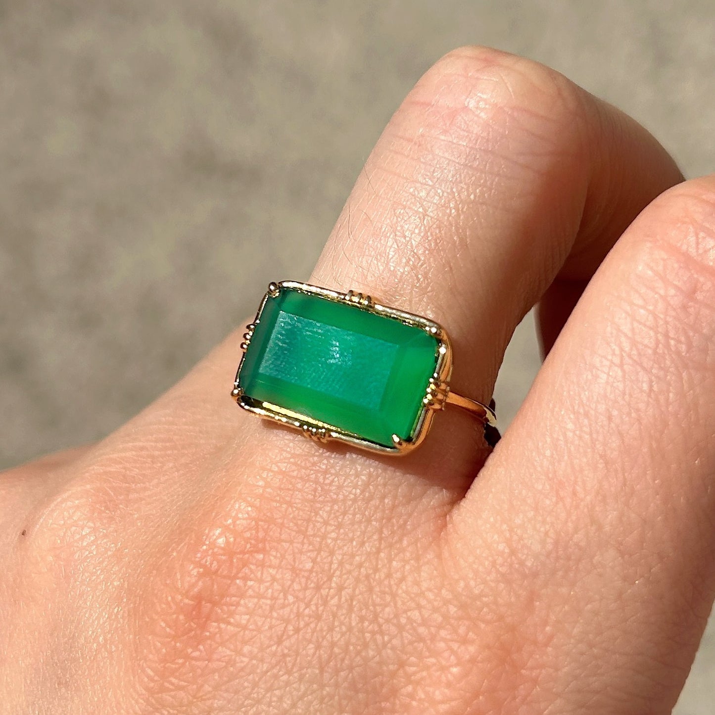 bague-rectangle-horizontal-onyvxert-aufildelo-divinity-sete