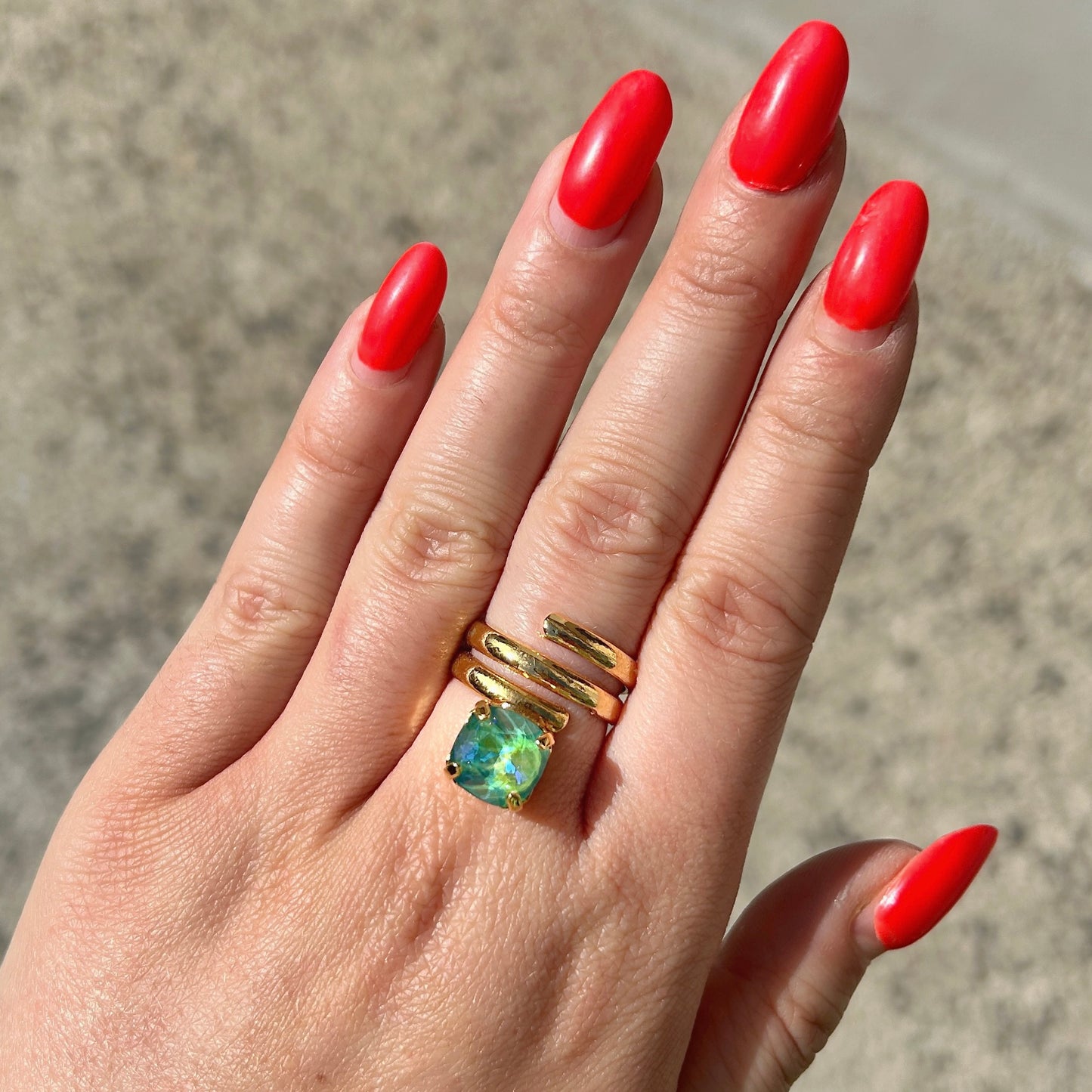Bague Crézus pierre irisée bleu vert