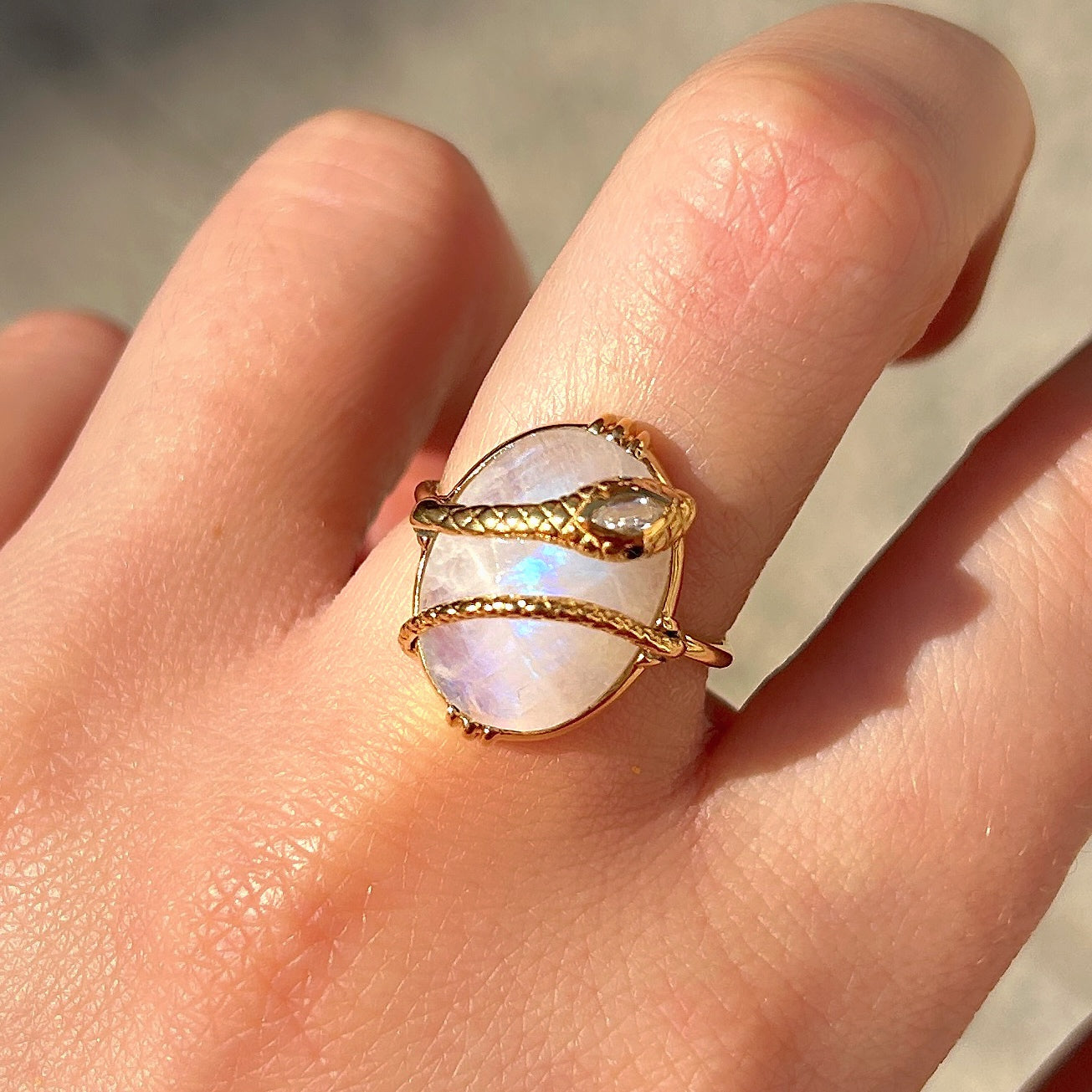 bague-serpent-pm-labradoriteblanche-aufildelo-divinity-sete