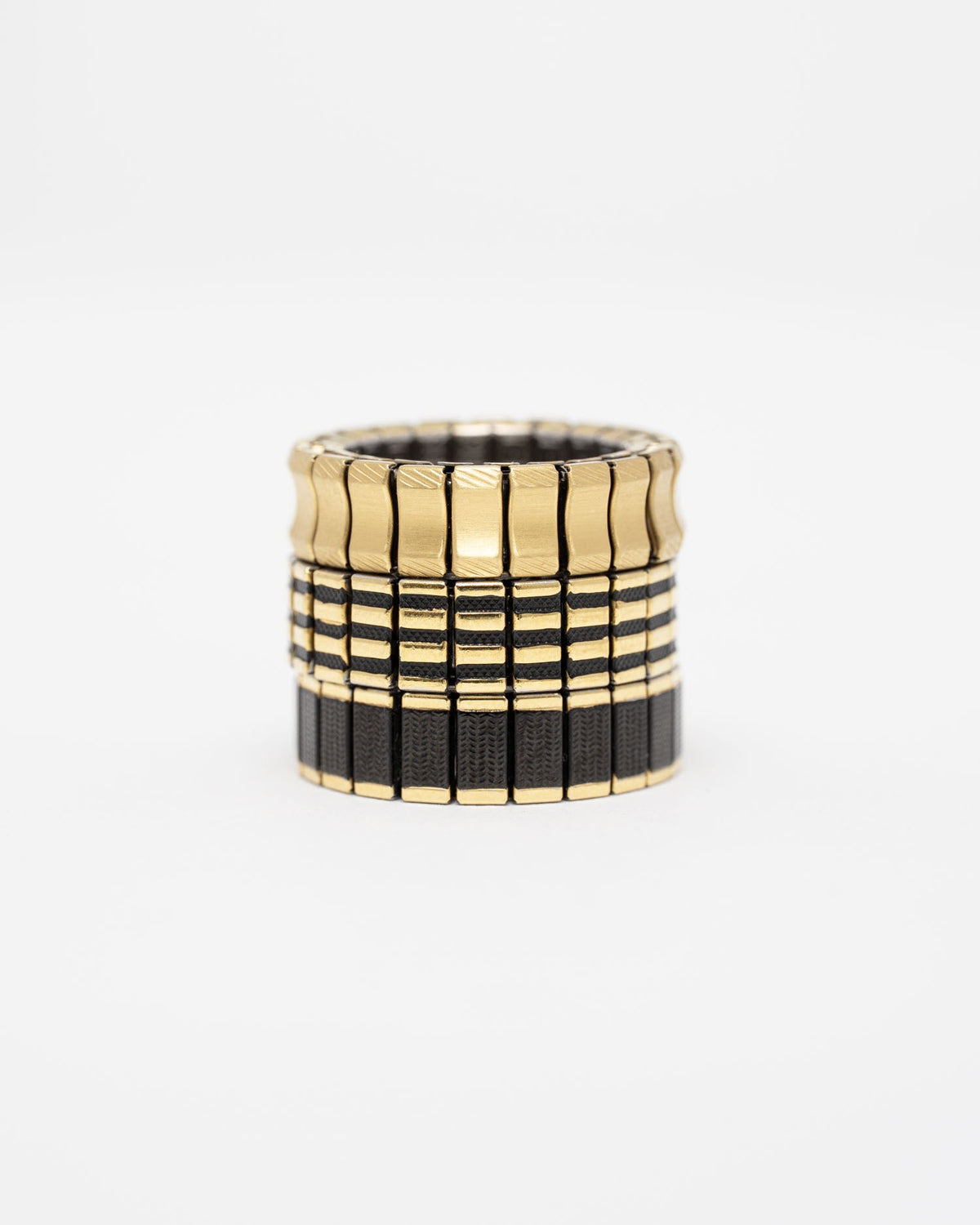 Bague SIG 6 A4 Sigal dorée et noire – Divinity Sète
