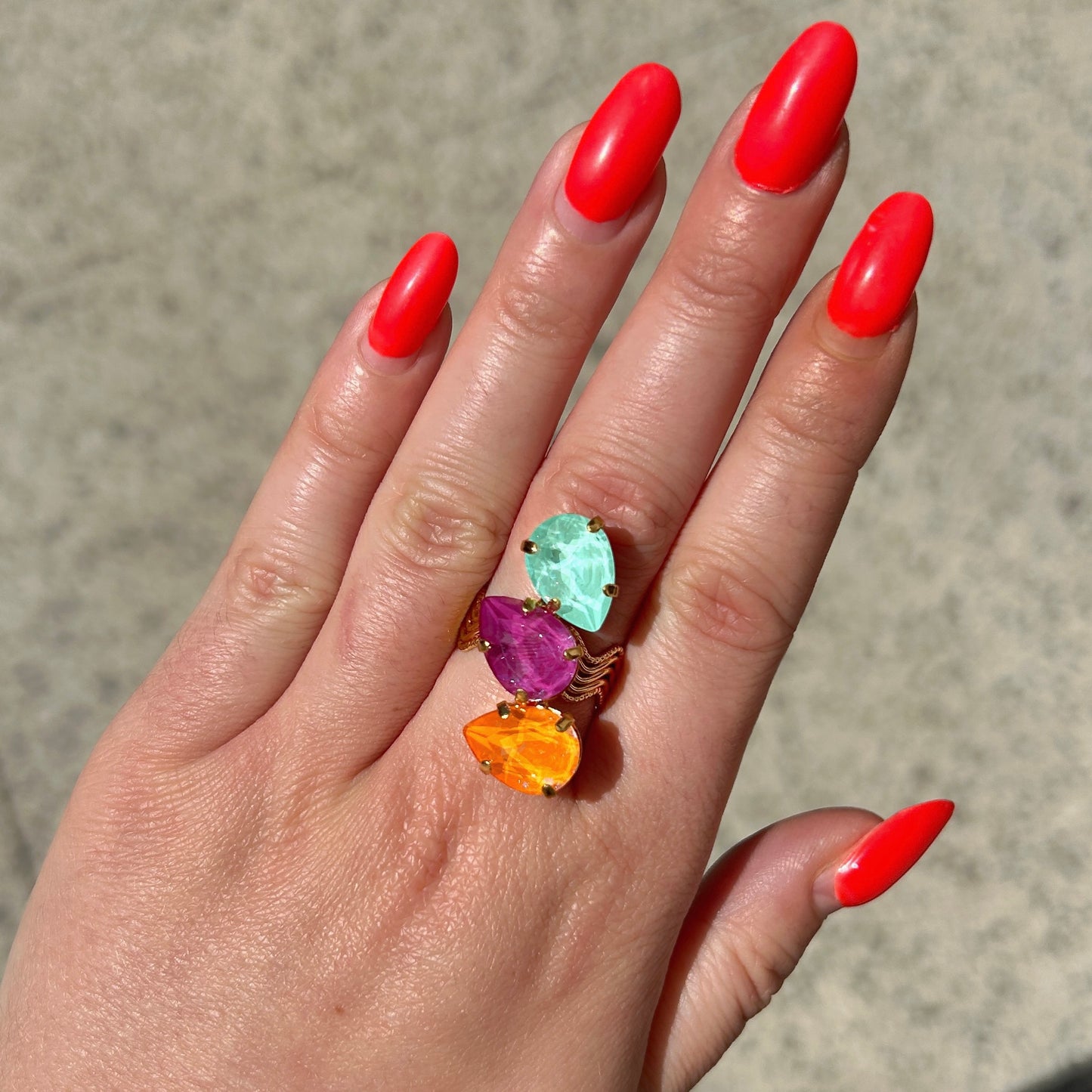 Bague dorée pierres colorées Crézus