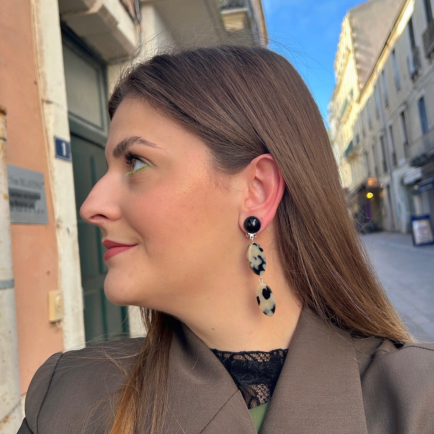 boucle-doreilles-doubleleaves-ecailledetortue-francine-bramli-divinity-sete