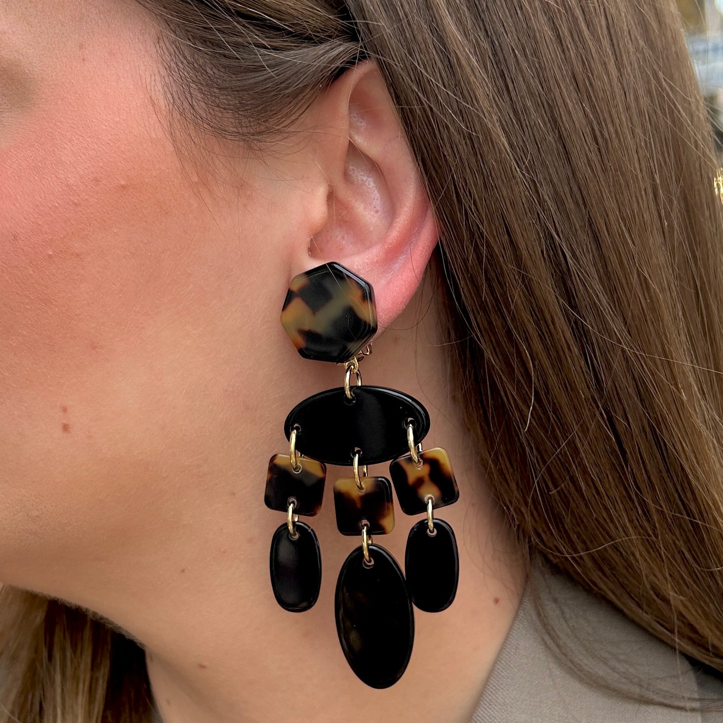 boucles-doreilles-edition-limitee-pampilles-leopard-francine-bramli-divinity-sete