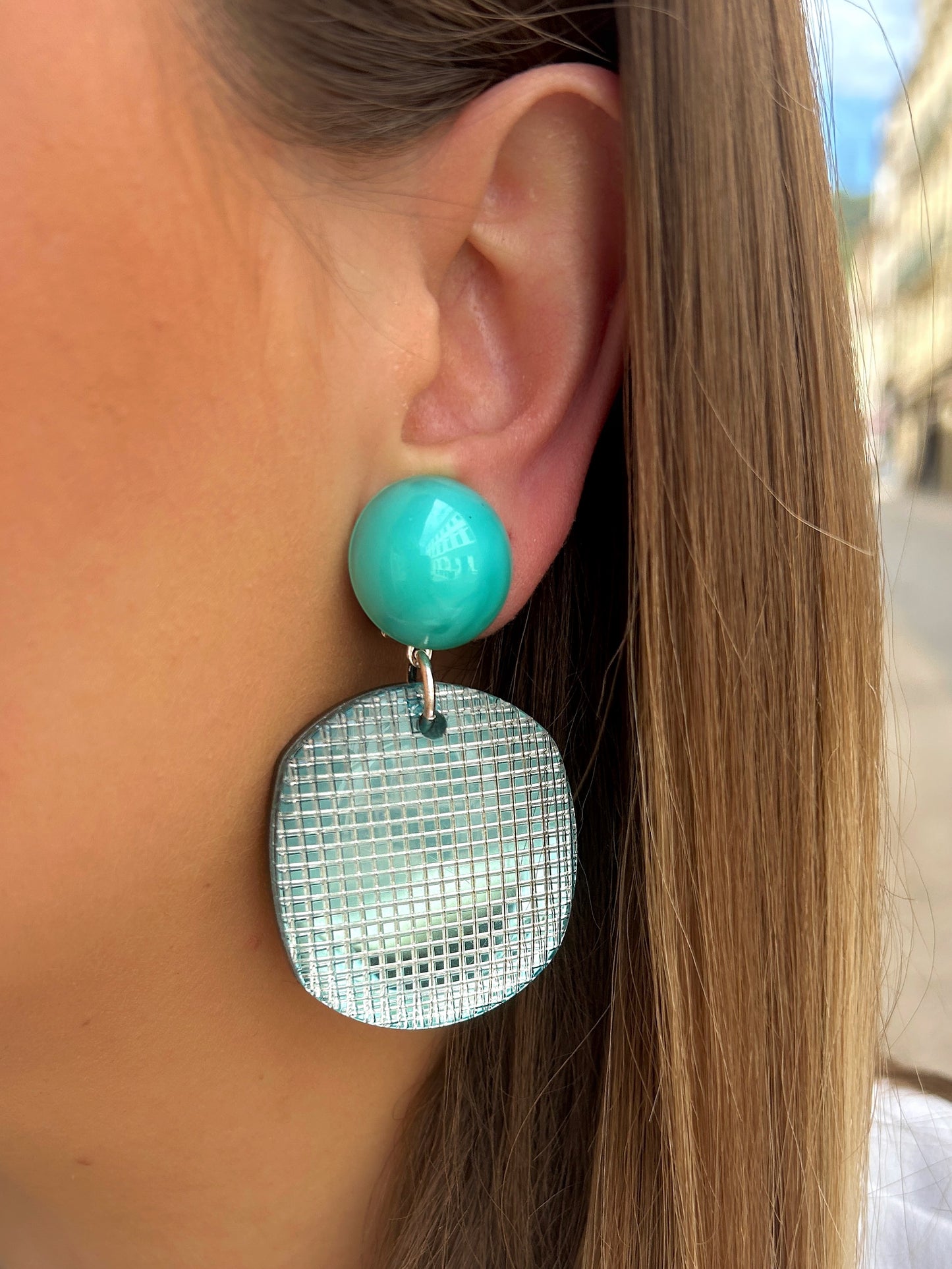 boucles-doreilles-icebergbleu-francine-bramli-divinity-sete