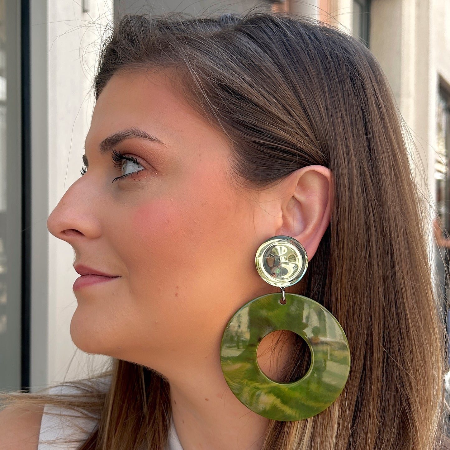 boucles-doreilles-kaki-francine-bramli-divinity-sete