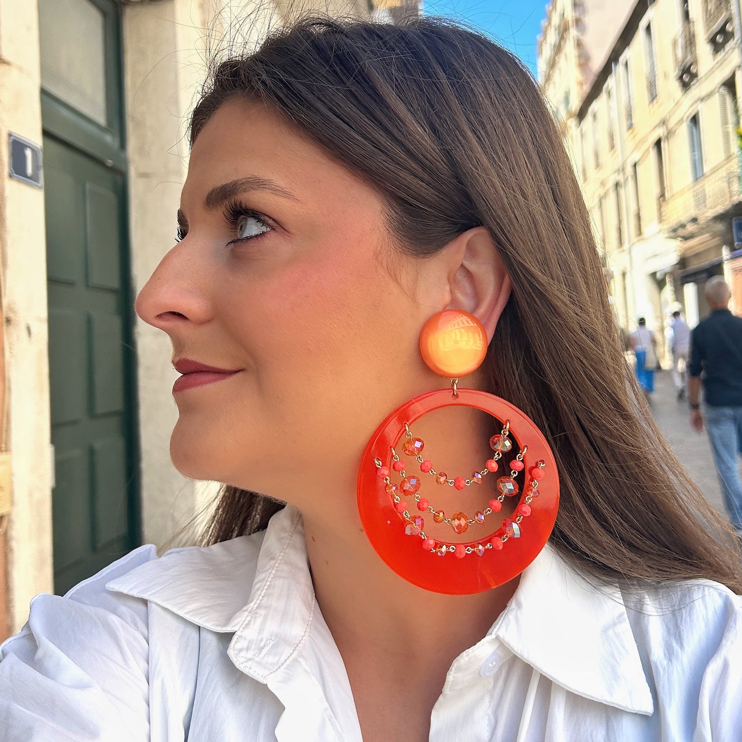 Boucles Chloé orange Francine Bramli Paris boucles pendantes perles