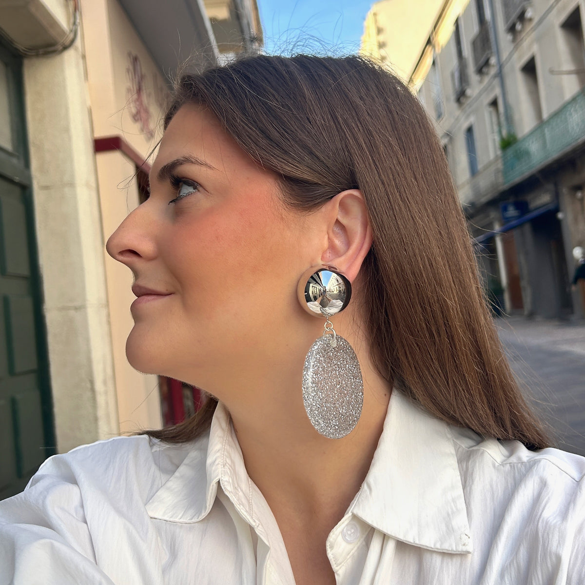 Boucles d’oreilles Deborah Argent pailletées Francine Bramli Paris