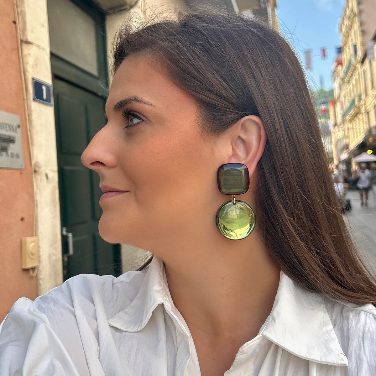Boucles d’oreilles Mila Miroir Kaki vertes Francine Bramli Paris
