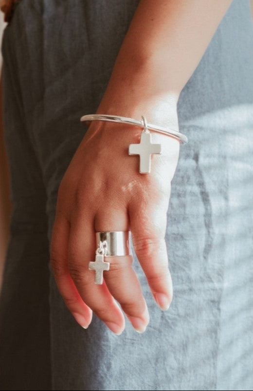 bracelets-677-croix-secret-de-cuir-divinity-sete