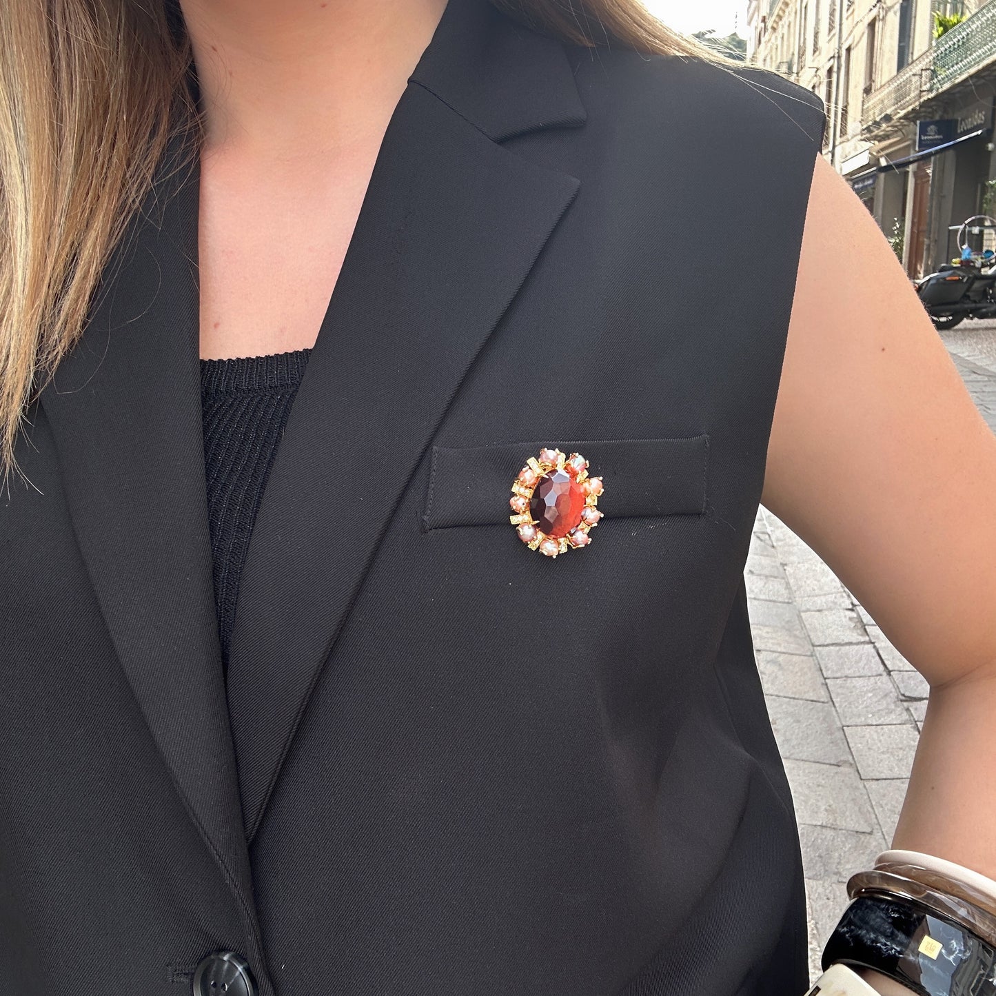 broche-ovale-perle-deau-divinity-sete