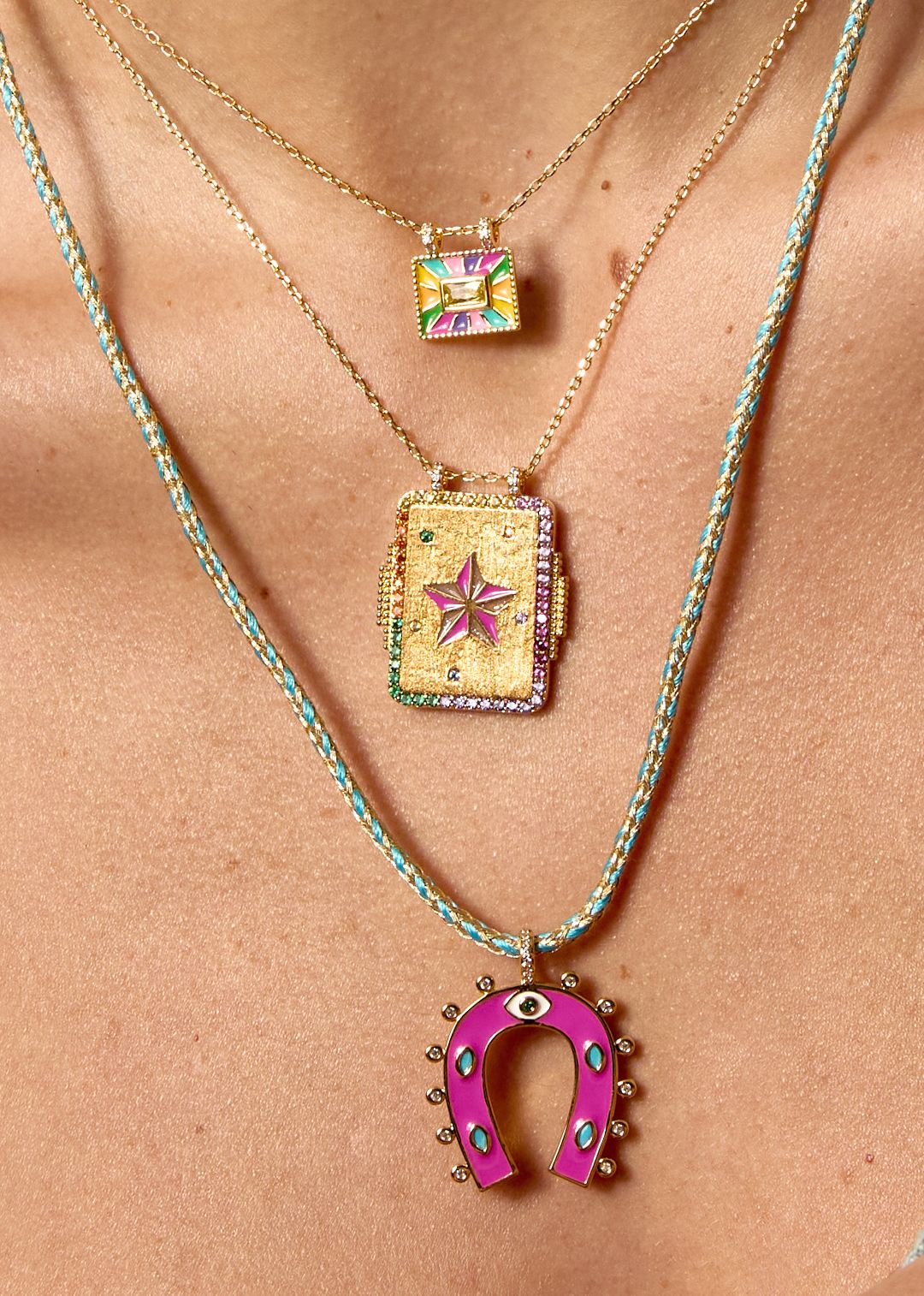 collier-fuchsiahorseshoe-myabay-divinity-sete