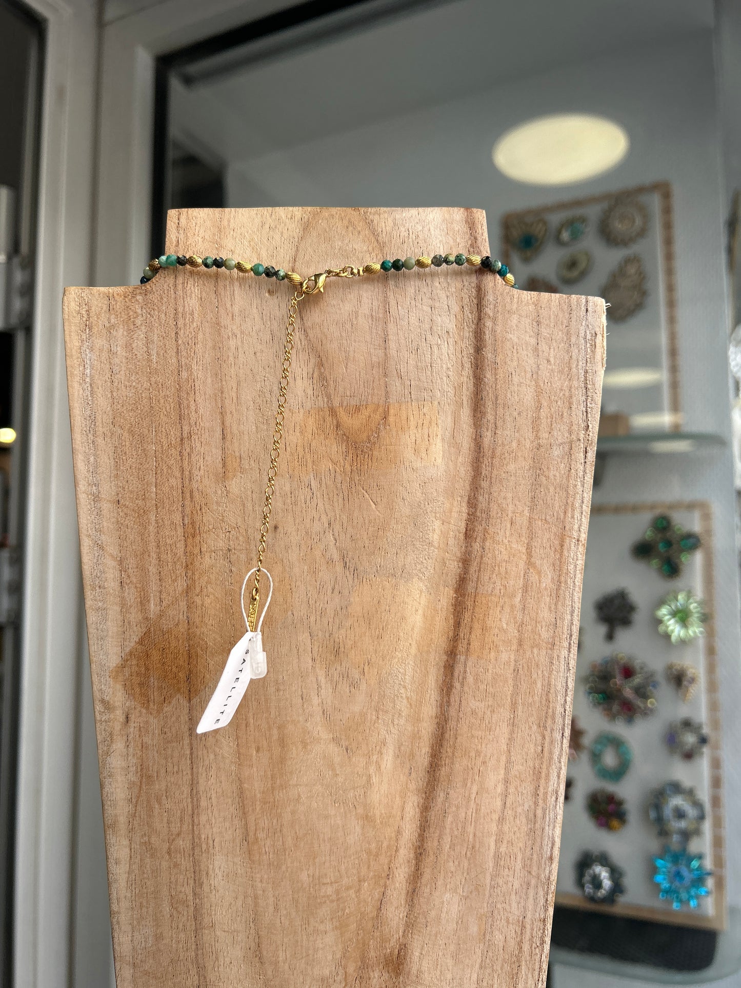 collier-satellite-paris-soldes-divinity-sete