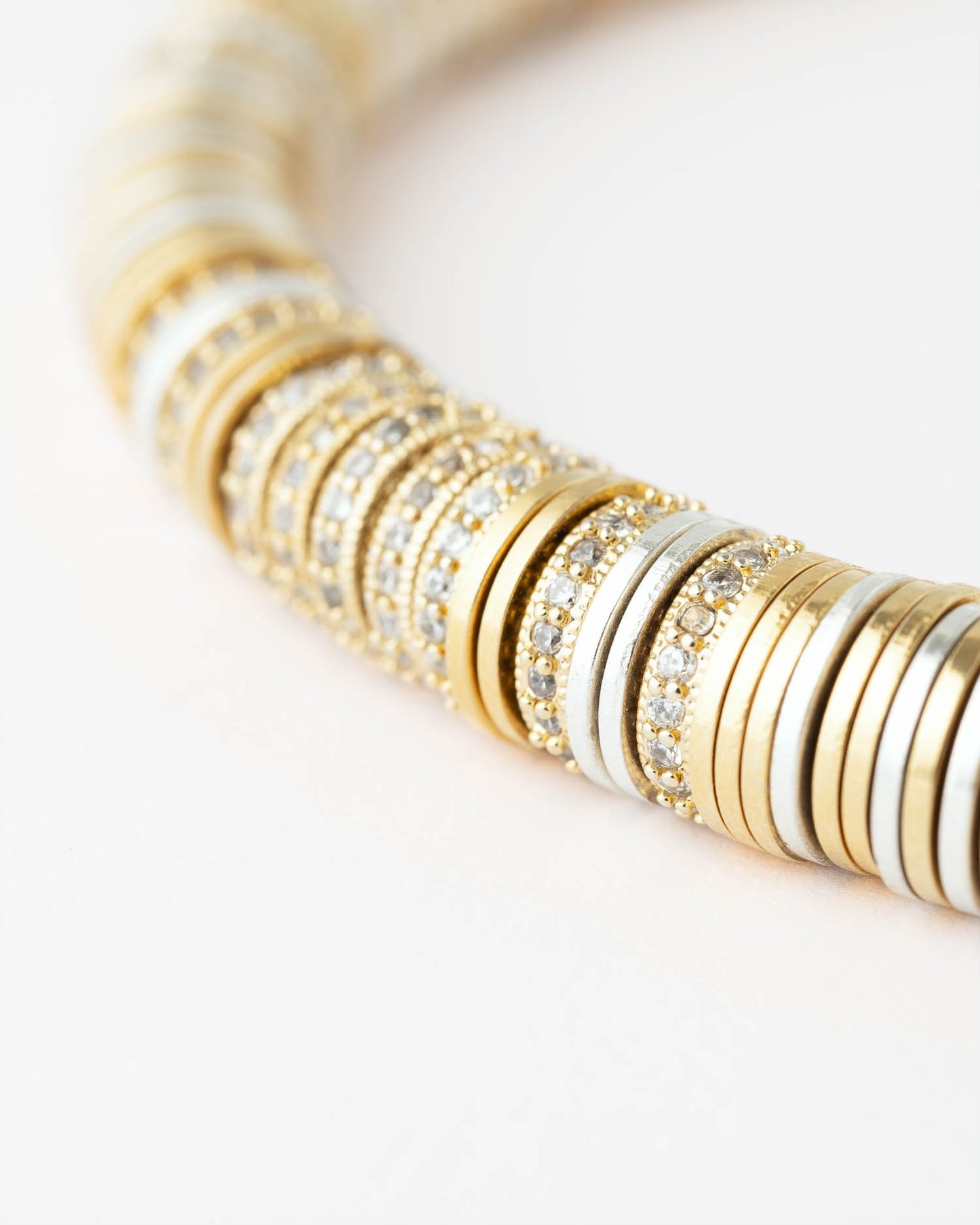 Détail du collier Sigal Rondelle Gold rondelles dorées