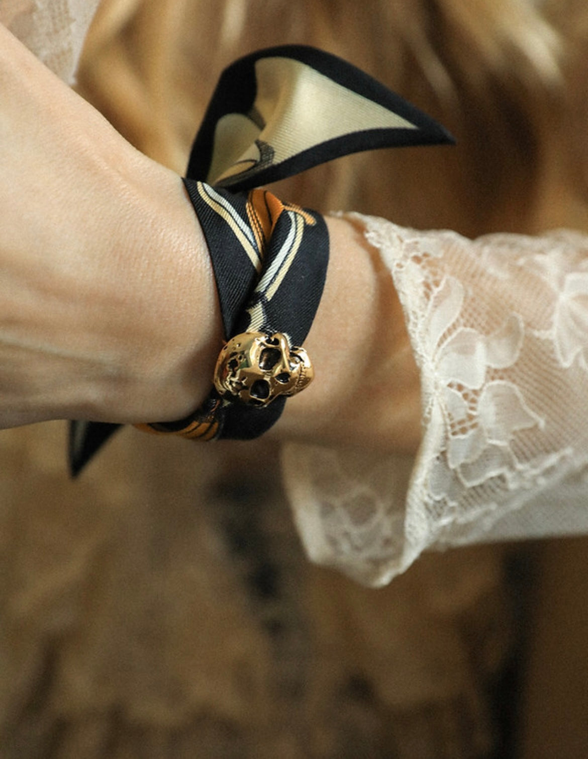 ORNEMENT - TÊTE DE MORT