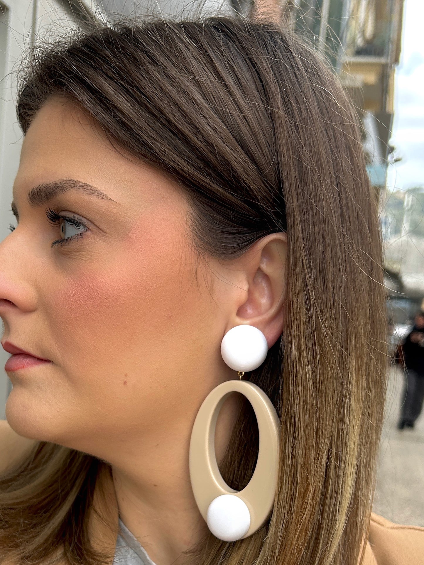 BOUCLES D'OREILLES - AZALÉE BEIGE ET BLANC