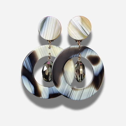 Boucles-doreilles-donuts-corne-marron-francine-bramli-divinity-sete