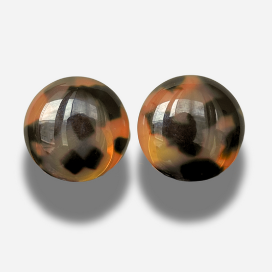 Boucles d’oreilles Rainball Écaille de Tokyo Francine Bramli Paris en résine écaille ronde vintage chic