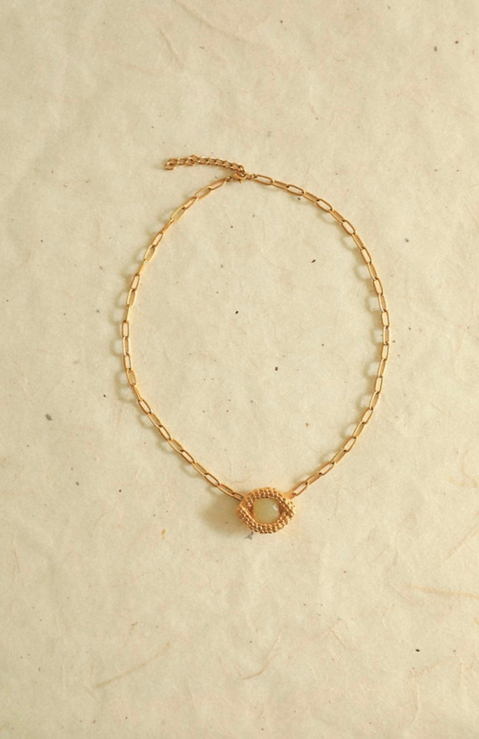 COLLIER - OEIL DE CAIMAN  QUARTZIDE JADE OIL