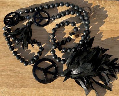 COLLIER - PEACE AND LOVE NOIR