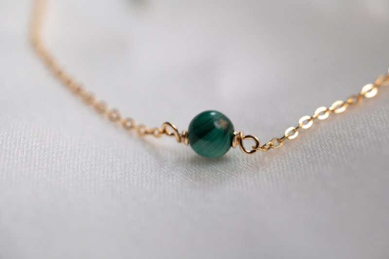BRACELET- LIEN AVEC PIERRES