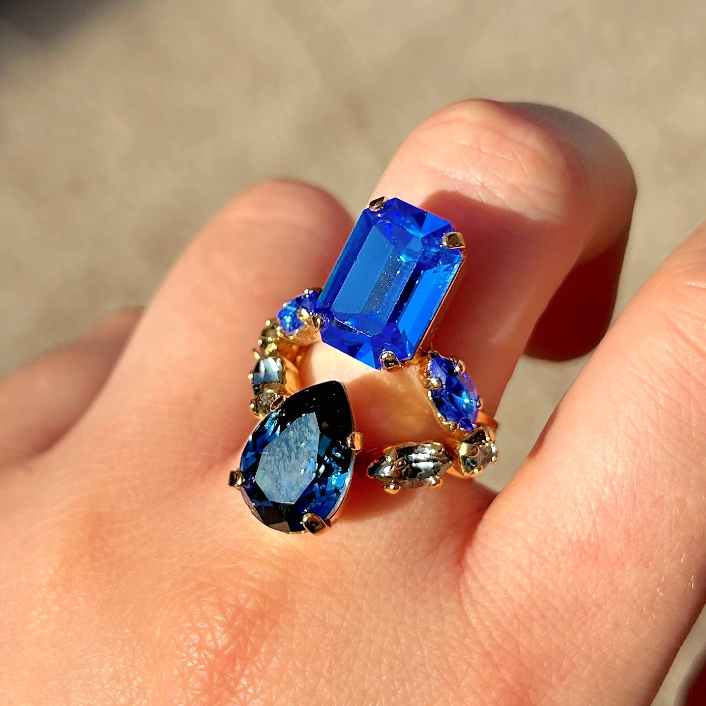 bague-athelia-bleu-crezus-divinity-sete