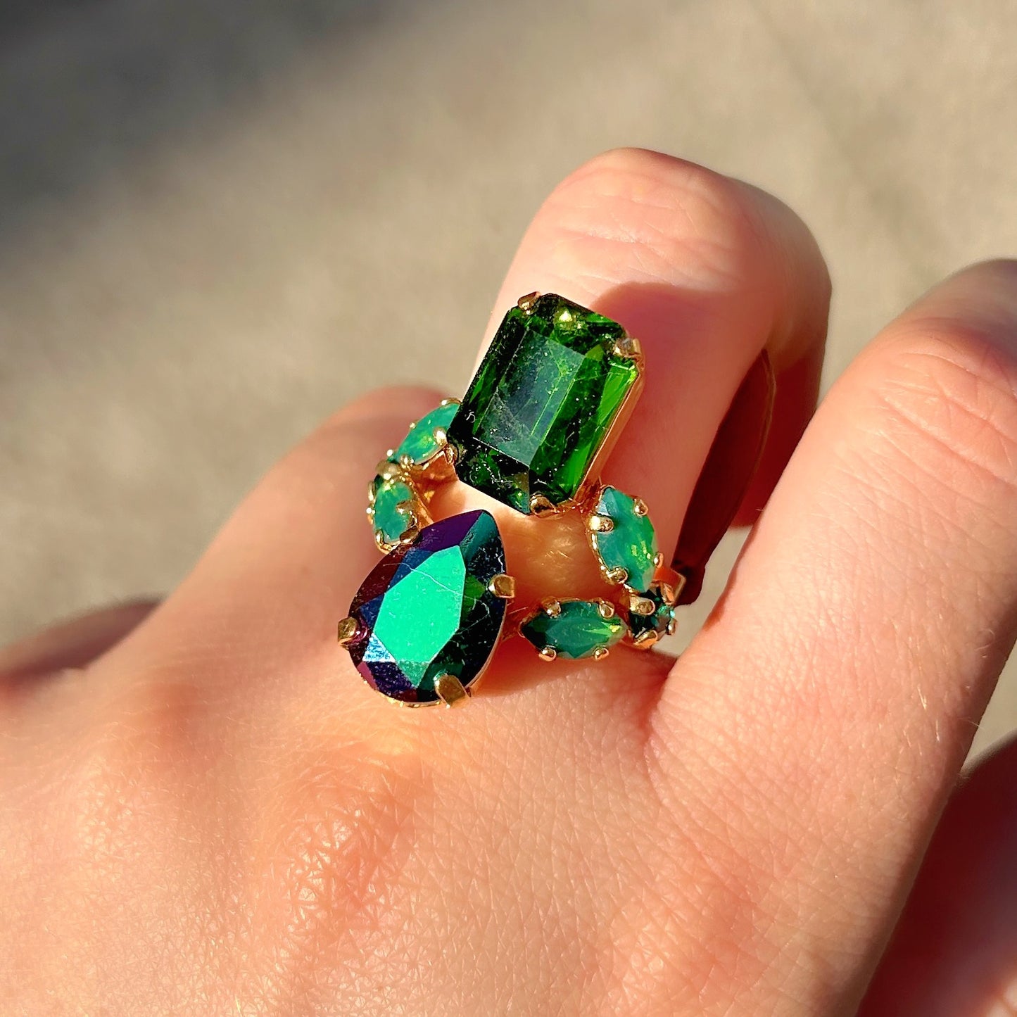 bague-athelia-vert-crezus-divinity-sete