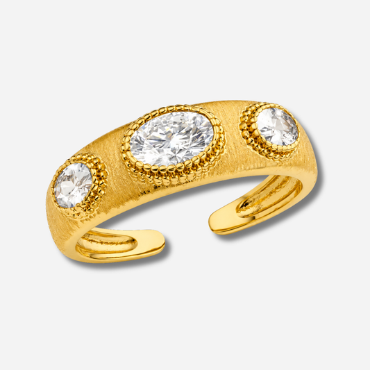 Bague Balmoral Gold MYA BAY ajustable avec trois pierres blanches