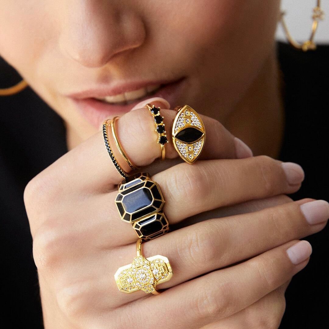 Bague Black Big Diamond MYA-BAY dorée en émail noir