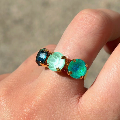 Bague Bora Turquoise Crézus trio de pierres bleues vertes doré réglable
