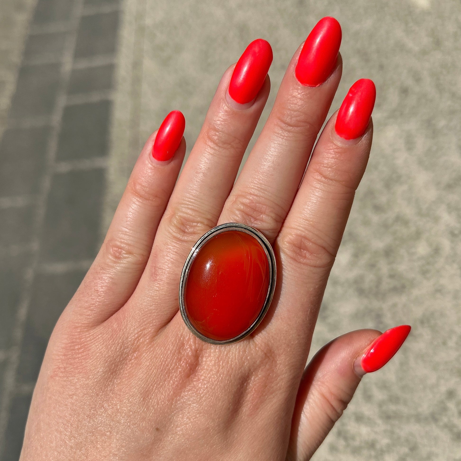 Bague pierre orange femme cornaline lumineuse