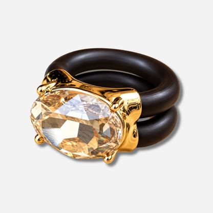 Bague Diva Champagne avec grand cristal ovale facetté, monture dorée et double anneau marron