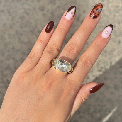Bague femme Gala blanche avec cristal ovale facetté et anneau marron