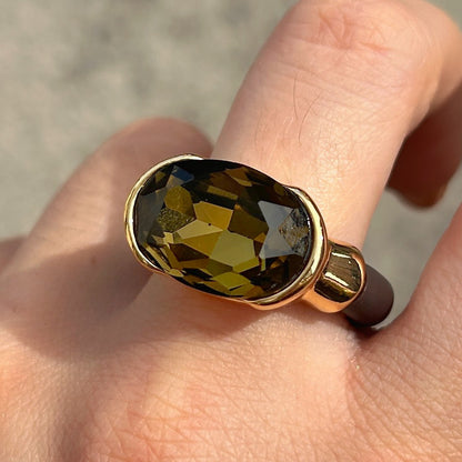 Bague femme Gala kaki avec cristal ovale facetté et anneau marron