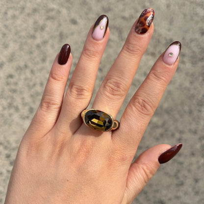 Bague femme Gala kaki avec cristal ovale facetté et anneau marron