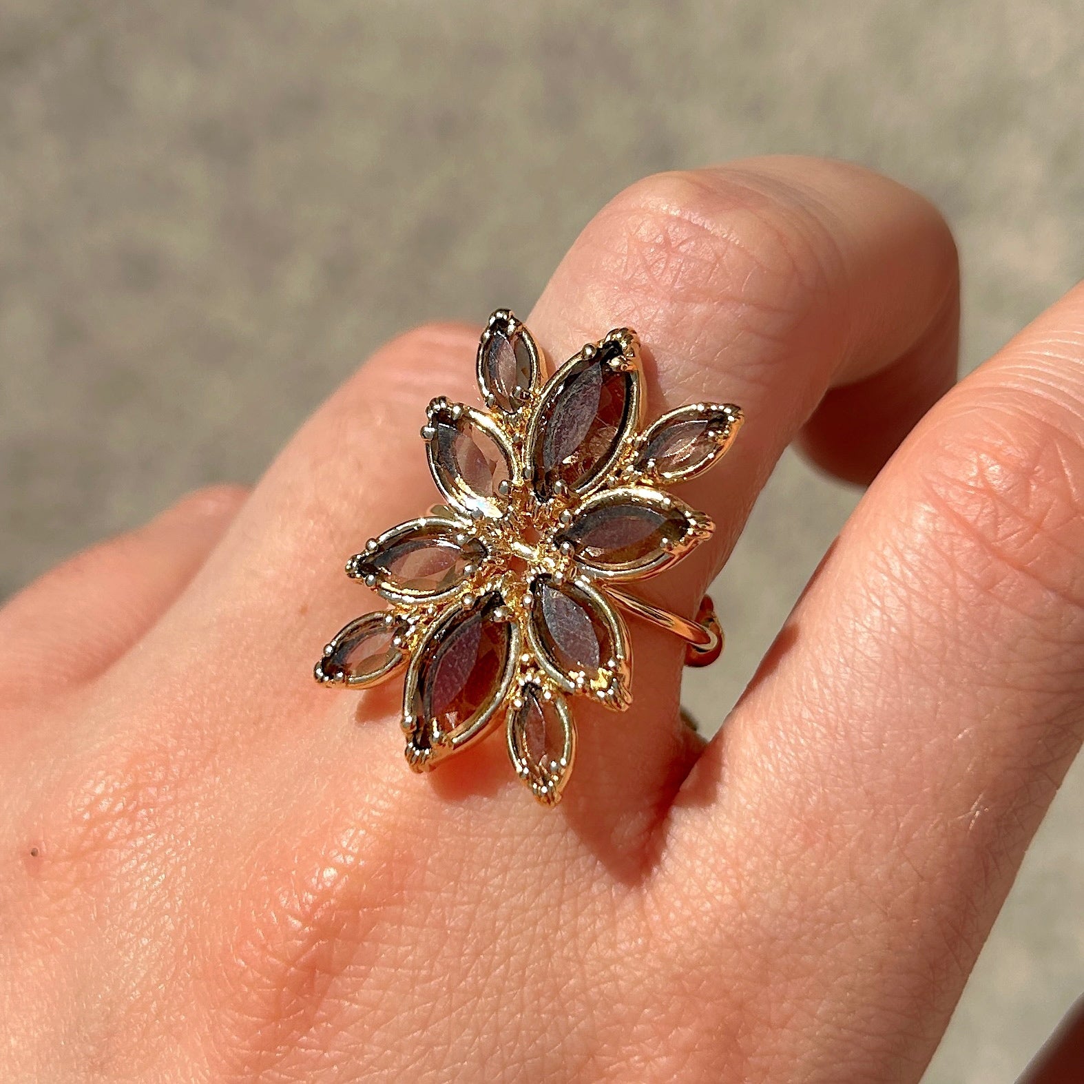 bague-fleur-quartzfume-aufildelo-divinity-sete