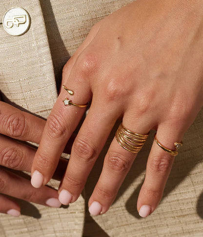 Bague Gio Zag portée au doigt