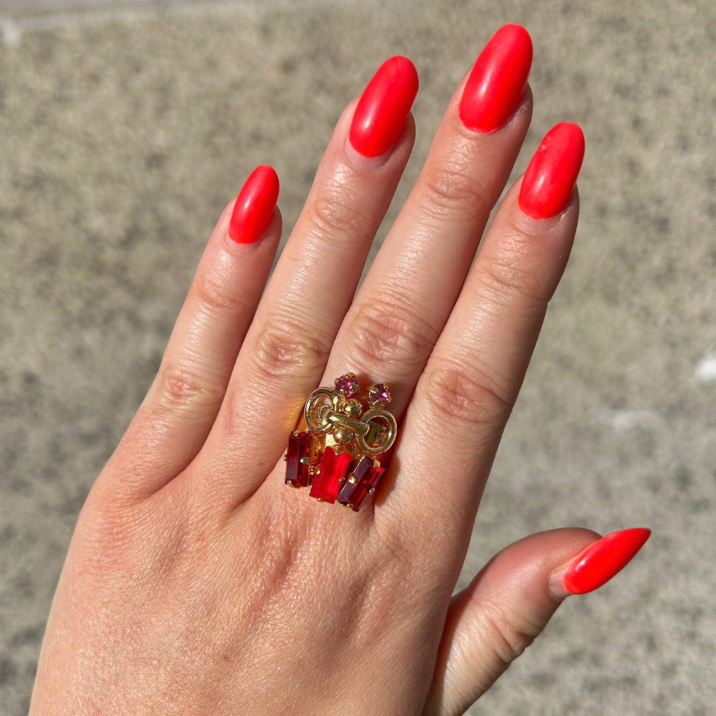 Bague rouge dorée Crézus