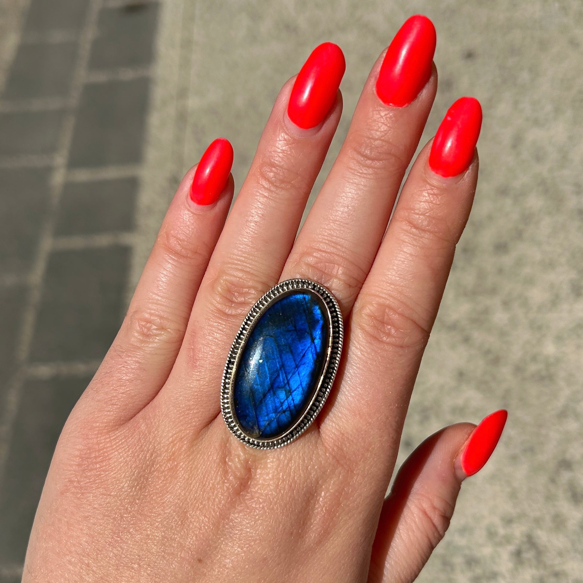 Bague labradorite bleue reflets irisés femme