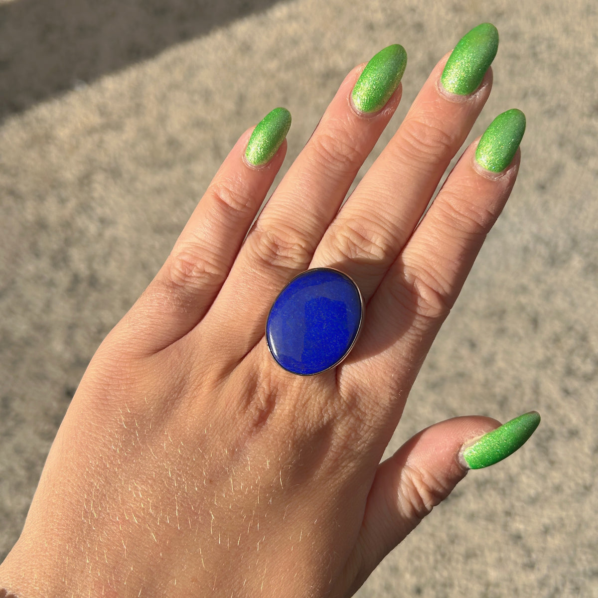 Bague Lapis-Lazuli Ovale M réglable en argent 925 avec pierre naturelle bleu profond
