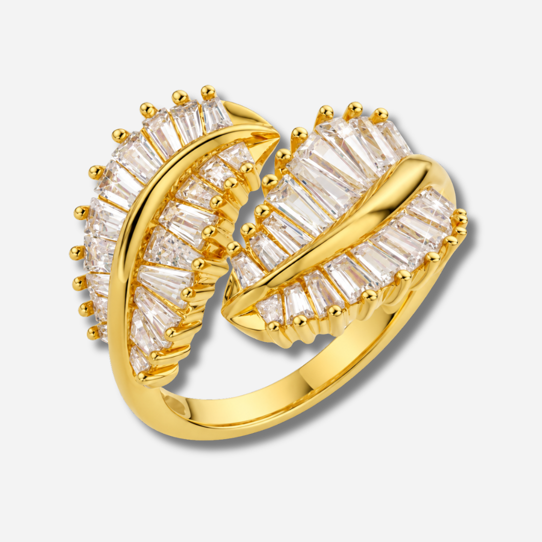 Bague Leaves Mya Bay dorée avec feuilles en zirconiums