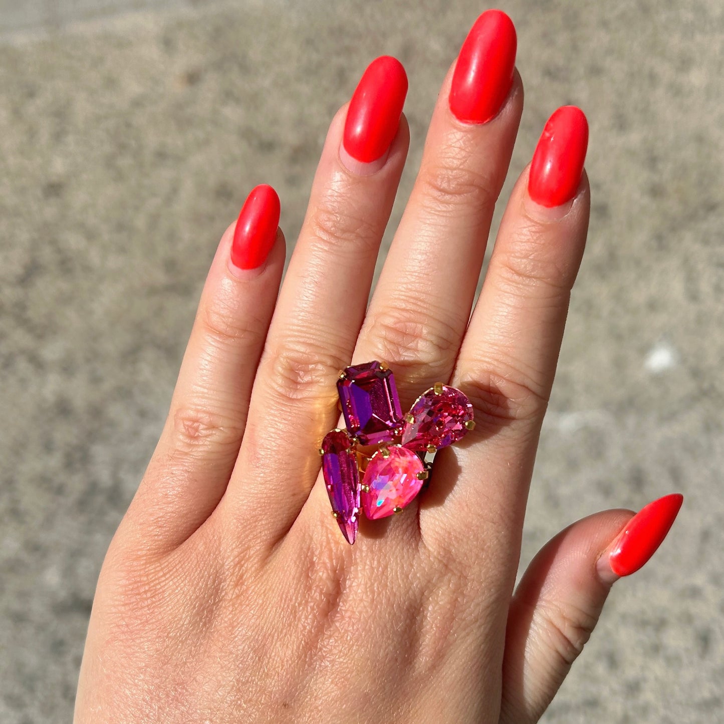 Bague rose fuchsia Crézus dorée