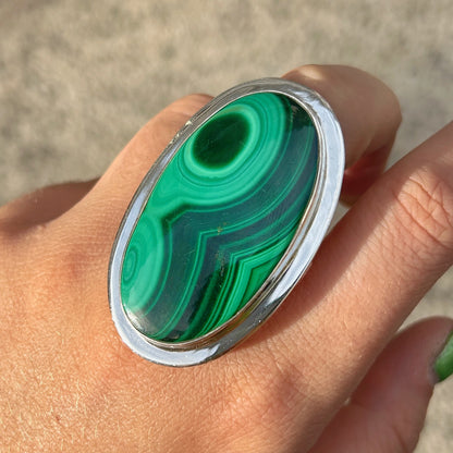 Bague Malachite Ovale XL réglable en argent 925 avec grande pierre naturelle verte
