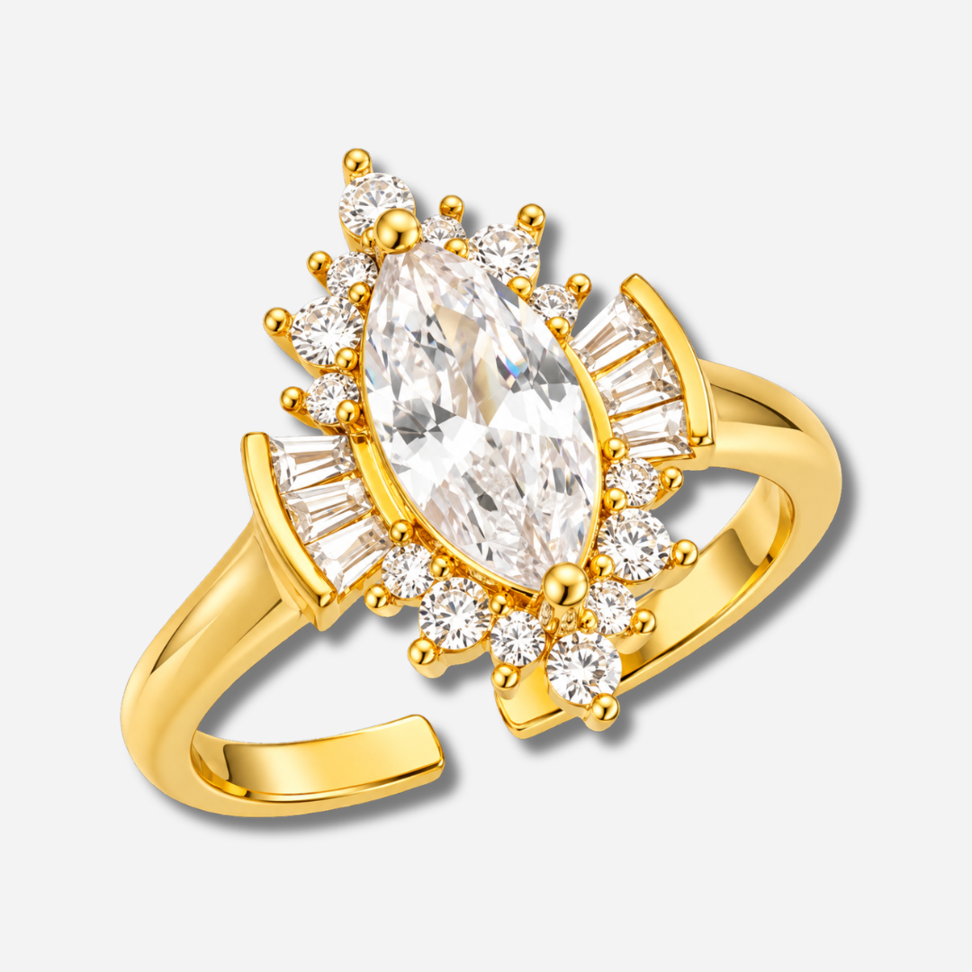 Bague Maxima Mya Bay dorée avec cristal ovale