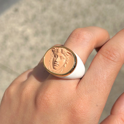 bague-medusa-blanche-grandtourcollection-divinity-sete