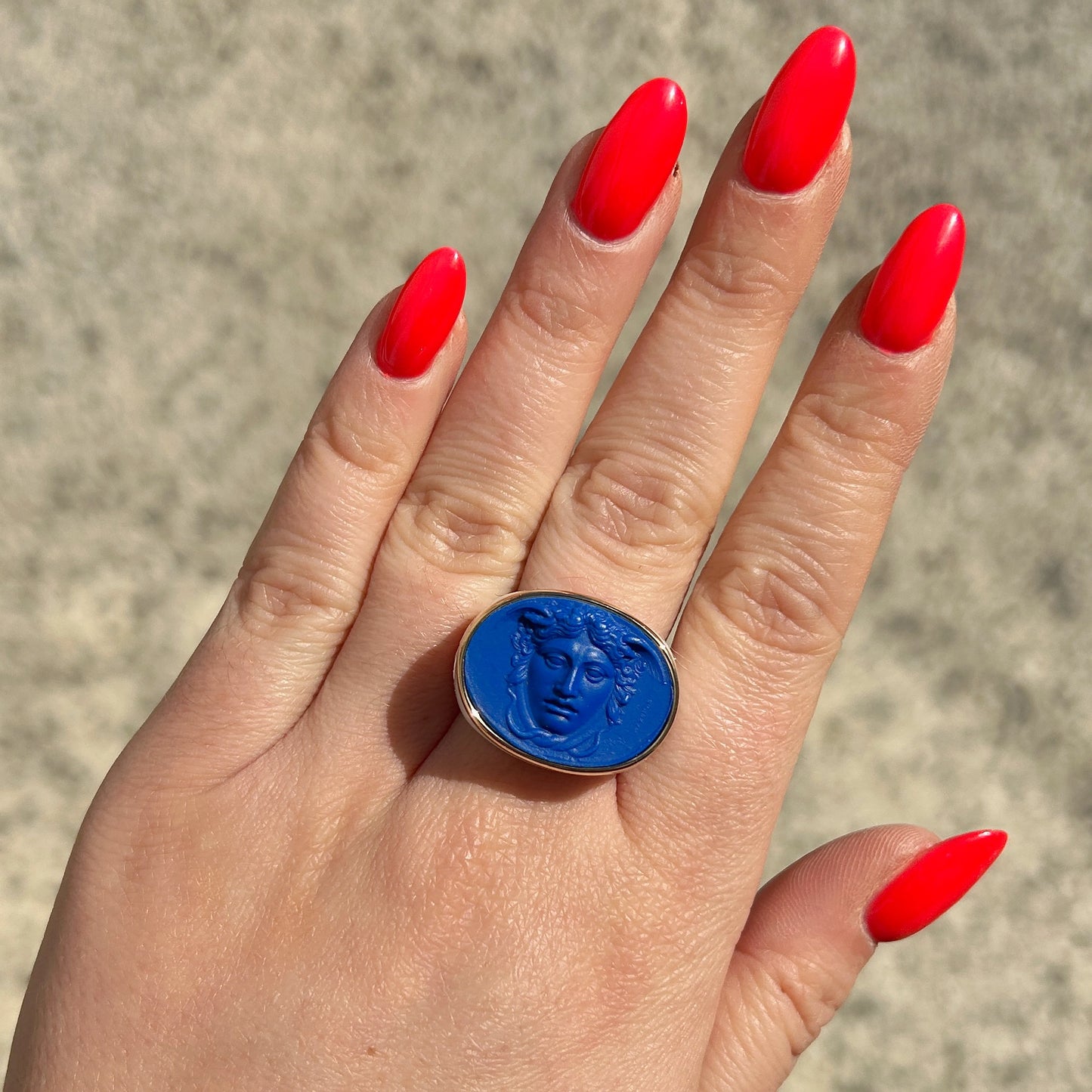 Bague Medusa bleu blanc Grandtour Collection
