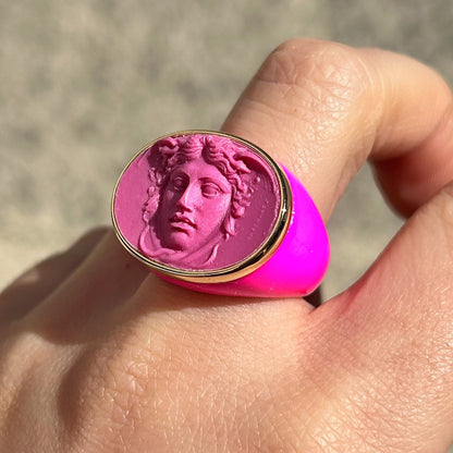 Bague pierre rose violet dorée ajustable Grandtour Collection