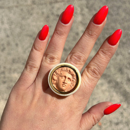 Bague Medusa XXL ivoire beige Grandtour Collection