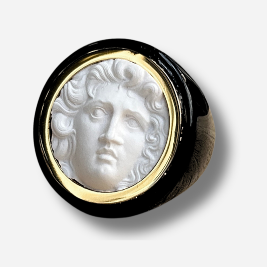 Bague Médusa XXL blanc noir Grandtour Collection effet camee doré visage relief